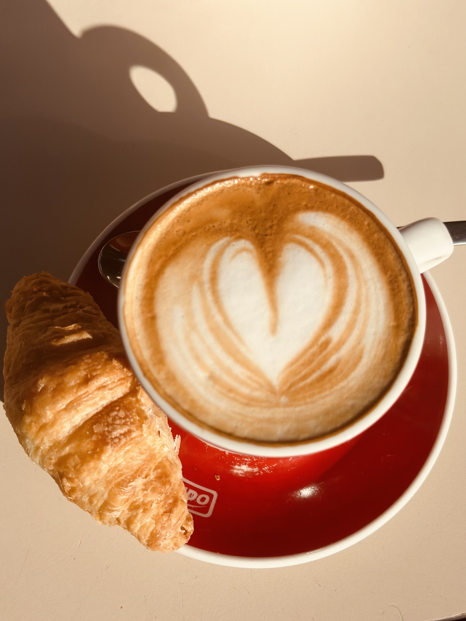 16.Etappe v. Stand z. Café in Gijon und wieder zurück z. Strand (mind. 1km:)))), wenn nicht sogar 2)